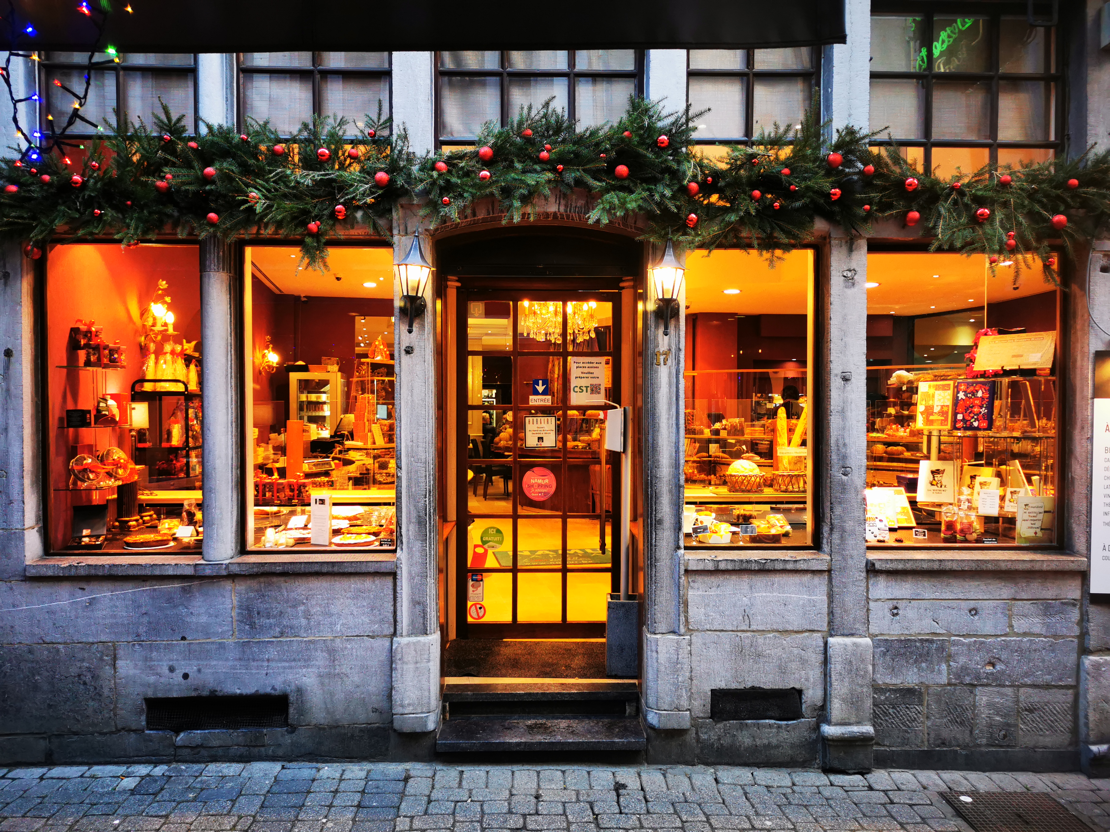 La vitrine de La Maison des Desserts