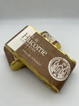 Paquet de chocolat praliné au lait